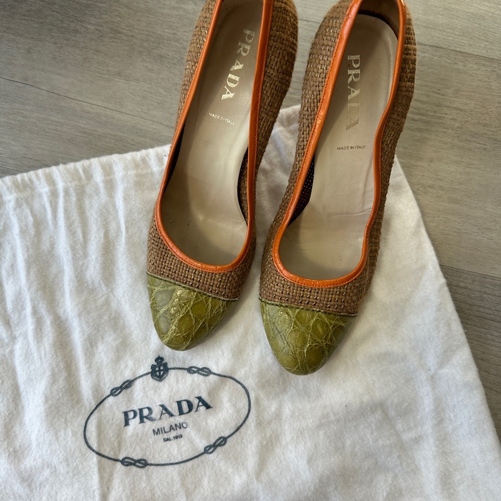 Prada heels alligator toe pumps sz 36.5